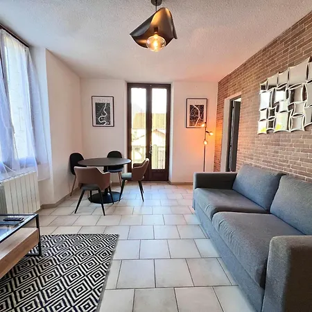 Apartment Spacieux T2 Avec Balcon *