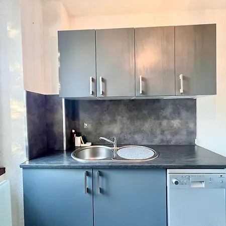 Spacieux T2 Avec Balcon Apartment